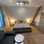 Sonnenschein Appartement- Und Mit Stadel Und Terrasse Eibiswald