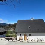 Sonnenschein Appartement- Und Mit Stadel Und Terrasse