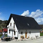 Sonnenschein Appartement- Und Mit Stadel Und Terrasse Eibiswald