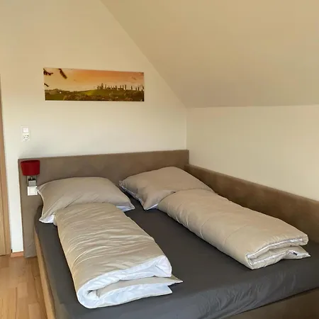 Apartment Sonnenschein Appartement- Und Mit Terrasse Und Garten