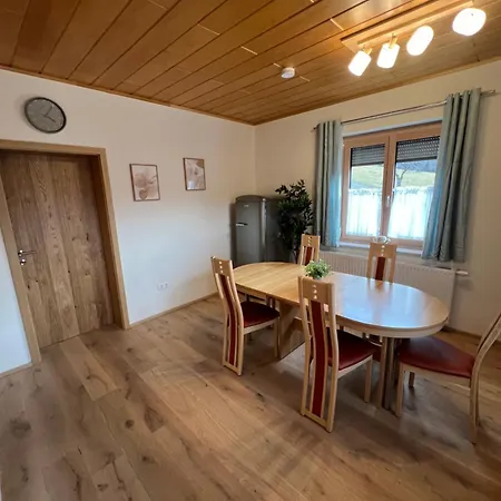 Sonnenschein Appartement- Und Mit Stadel Und Terrasse