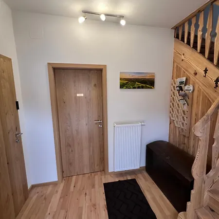 Sonnenschein Appartement- Und Mit Stadel Und Terrasse Eibiswald