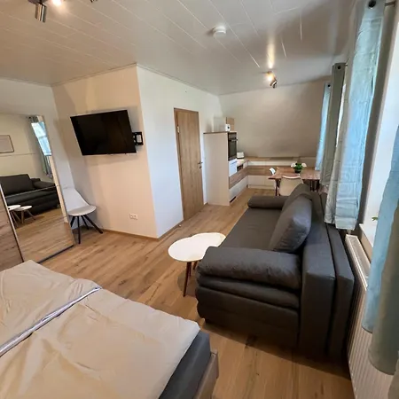 아파트 Sonnenschein Appartement- Und Mit Terrasse Und Garten