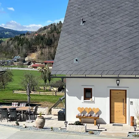 Sonnenschein Appartement- Und Mit Stadel Und Terrasse *