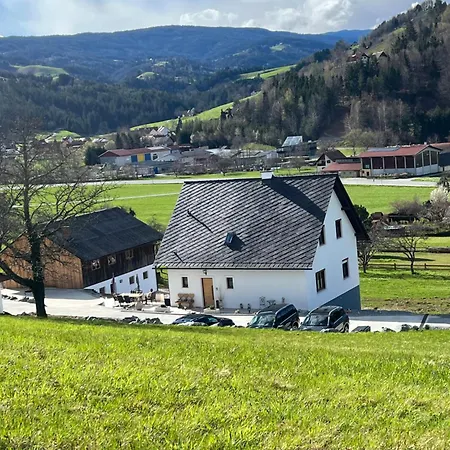 Sonnenschein Appartement- Und Mit Stadel Und Terrasse * Eibiswald